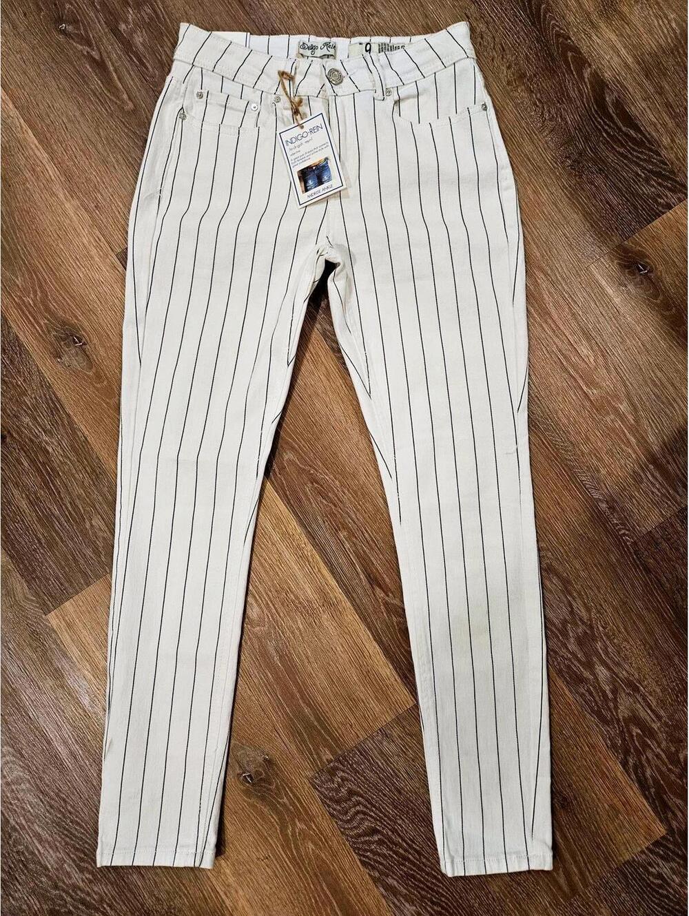 INDIGO REIN Midrise Ankle Striped Pants - Size 9